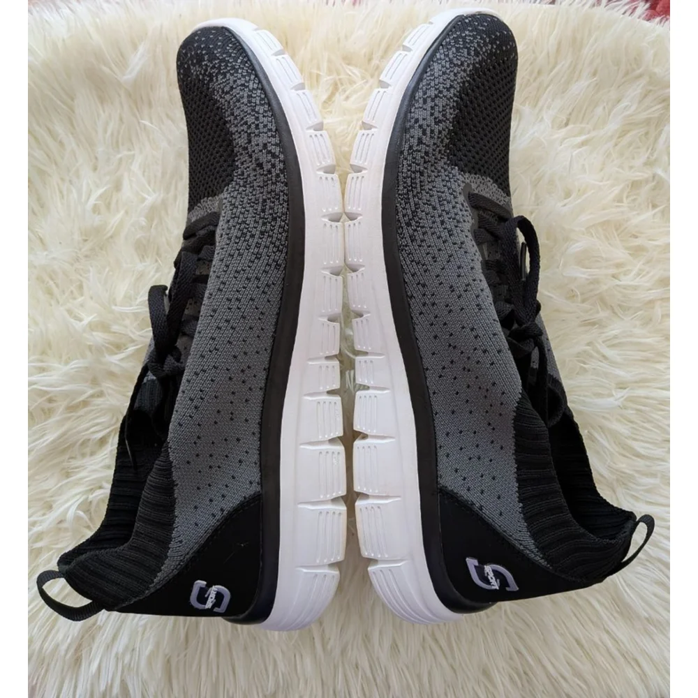 Men's Skechers Sport Sneakers Size 10.5 Black and Gray